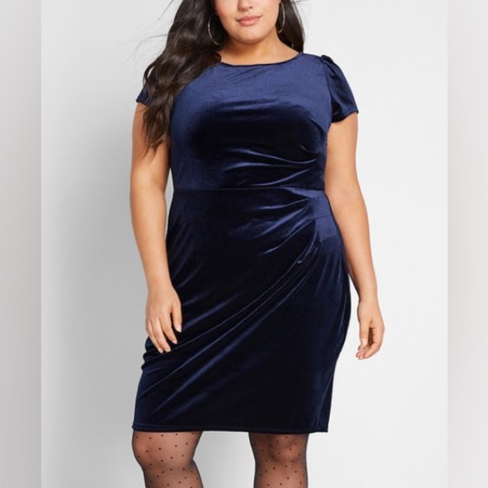 Navy Dashing Debut Velvet Sheath Dress Plus Short Sleeve Holiday Party realness